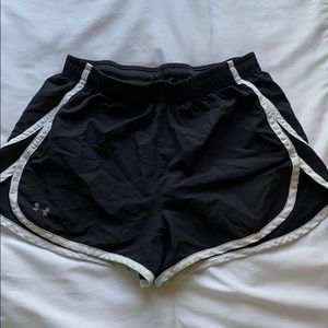 ⭐️⭐️UNDER ARMOUR SHORTS⭐️⭐️